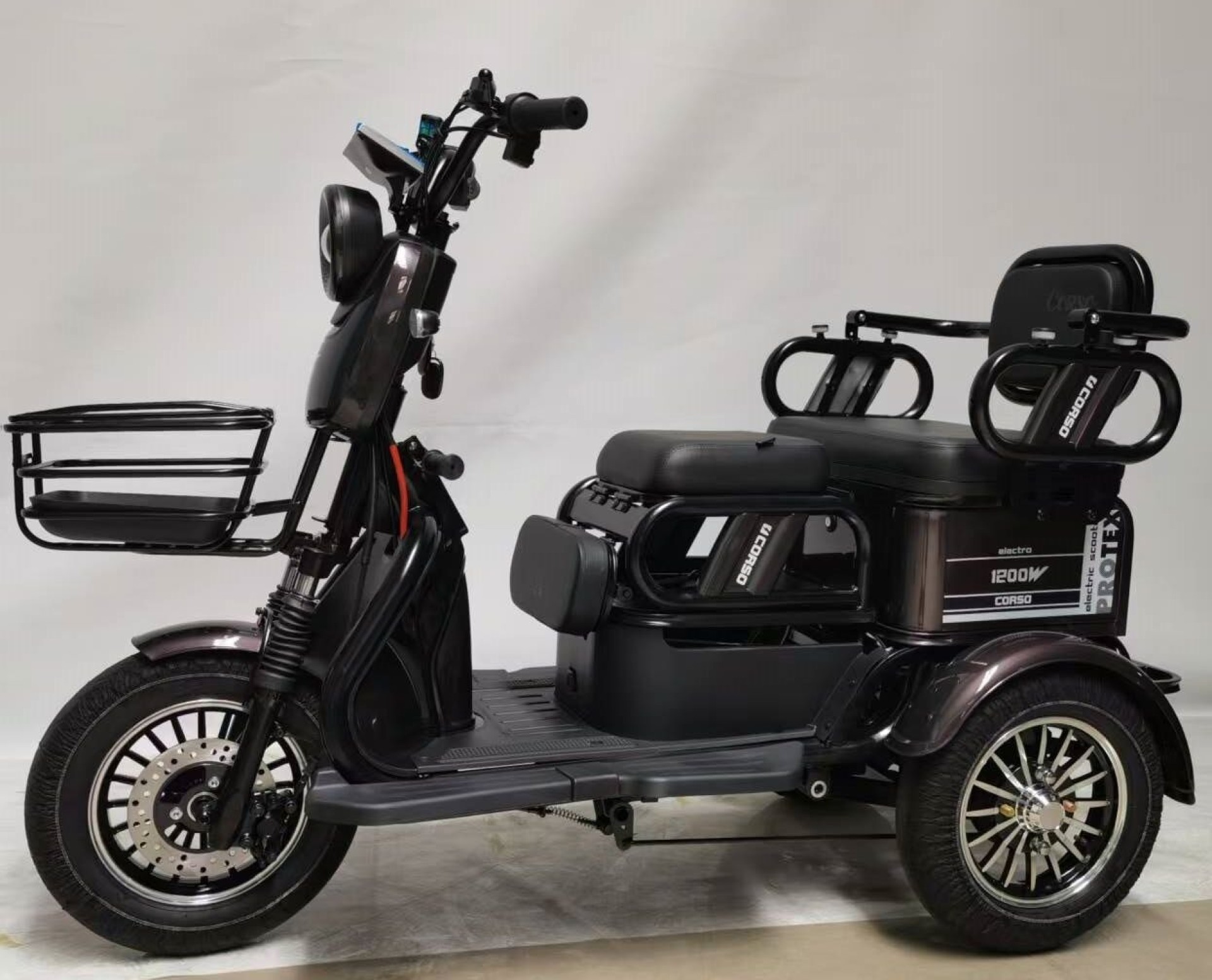 Электроскутер Corso Protex (1200W графеновый акб 72V/23Ah) — изображение 3