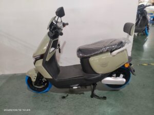 Электроскутер Crosser CR-14 1000W (графеновый акб 72V/24Ah) 2025!