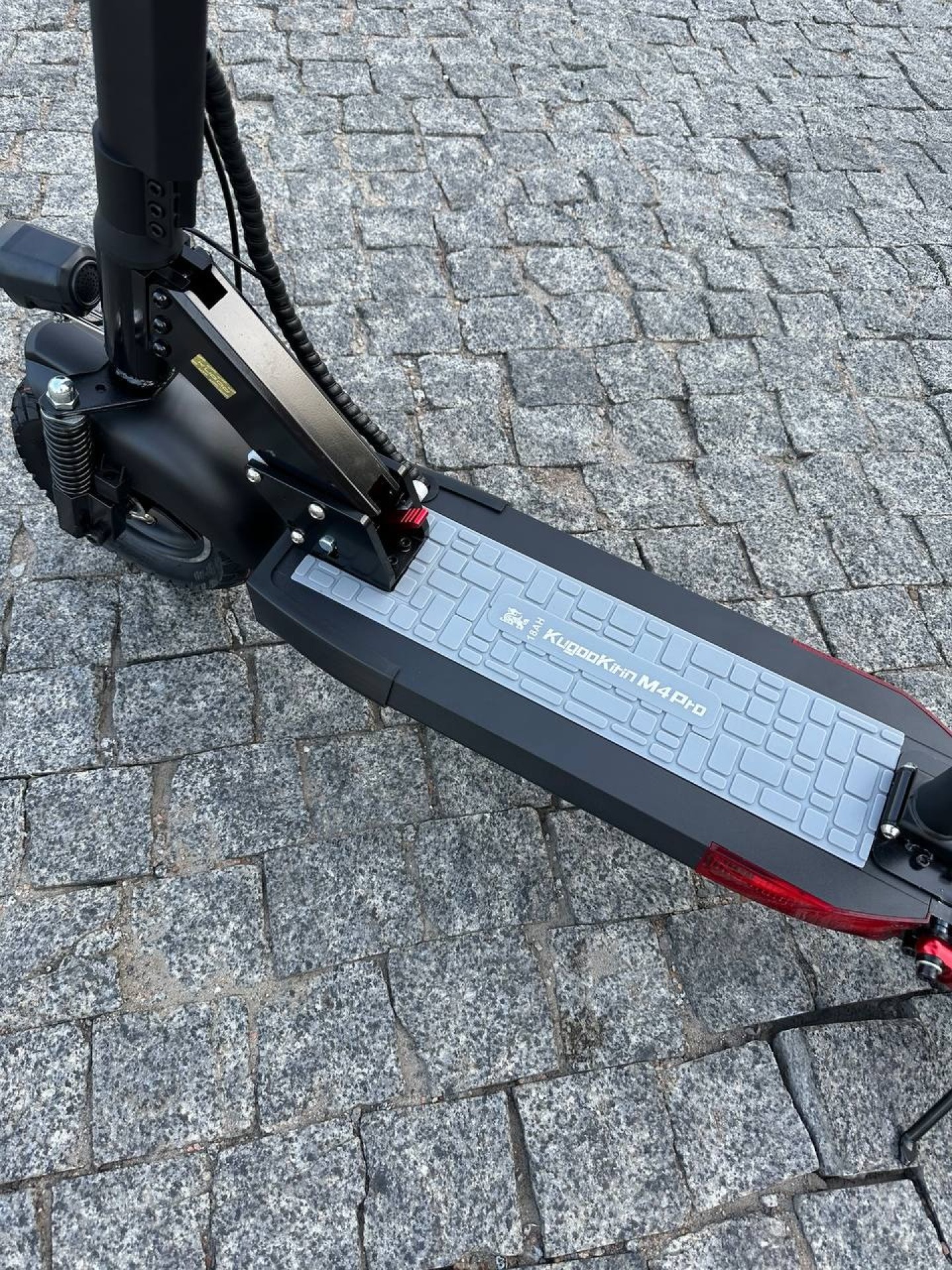 Электросамокат KUGOO Kirin M4 PRO 1000W 18Ah - 2025 год — изображение 3