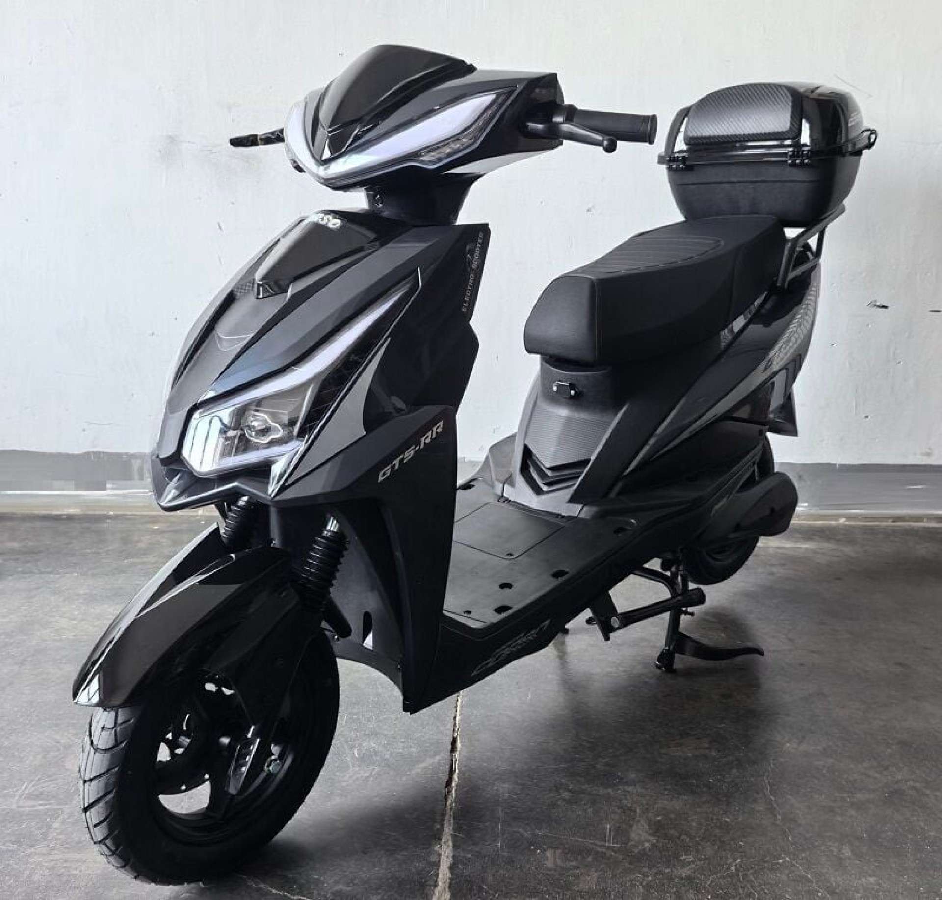 Электроскутер Corso «GTS-RR» 2000W литий-железо-фосфатный 72V/30Ah — изображение 5