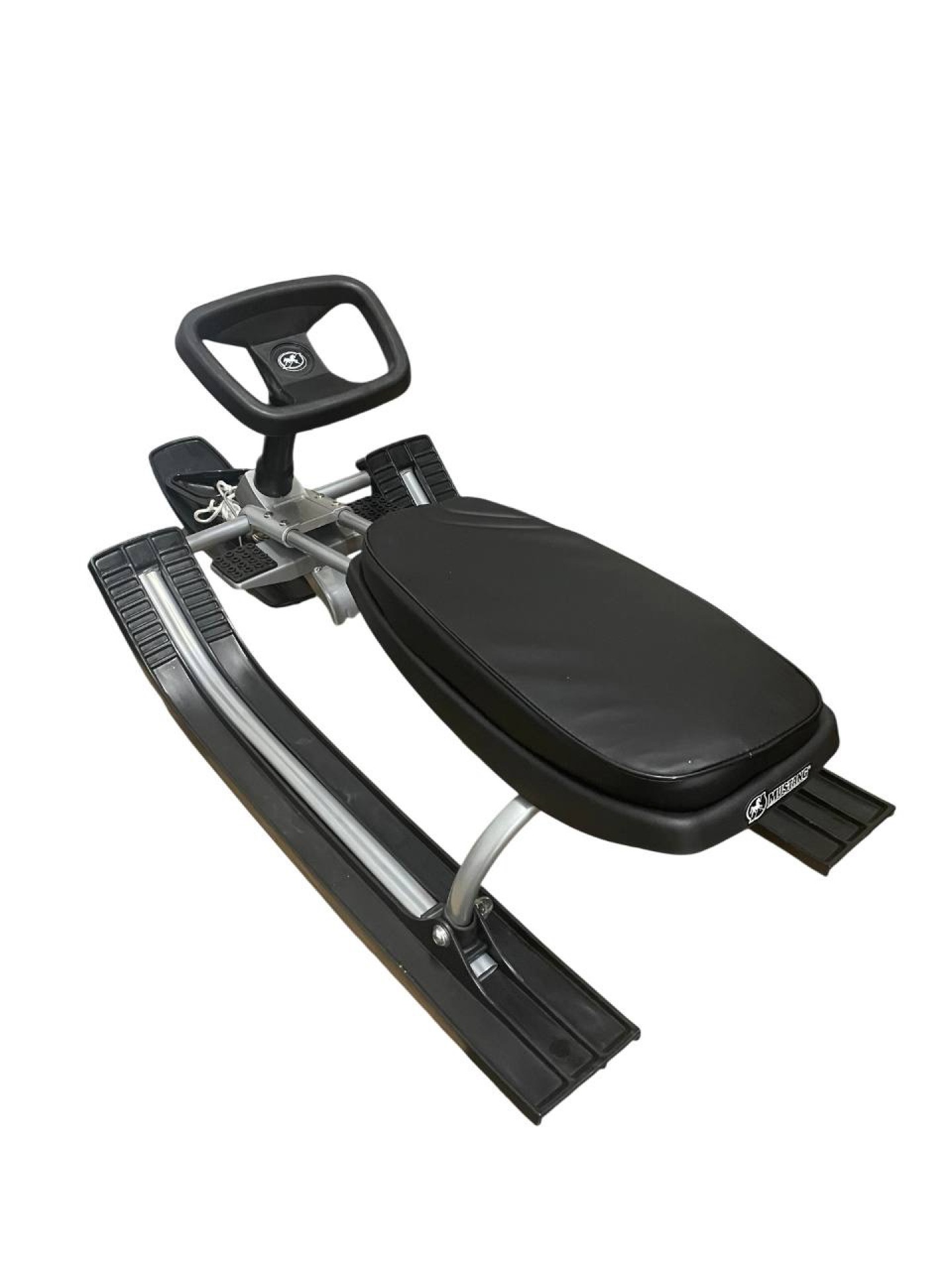 Детский снегокат MUSTANG с амортизатором и бечевкой. — изображение 3