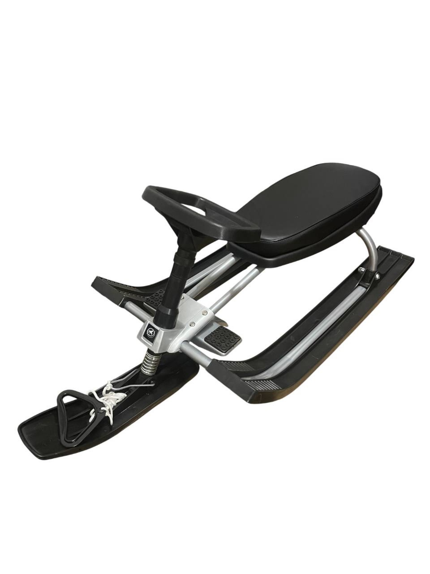 Детский снегокат MUSTANG с амортизатором и бечевкой.