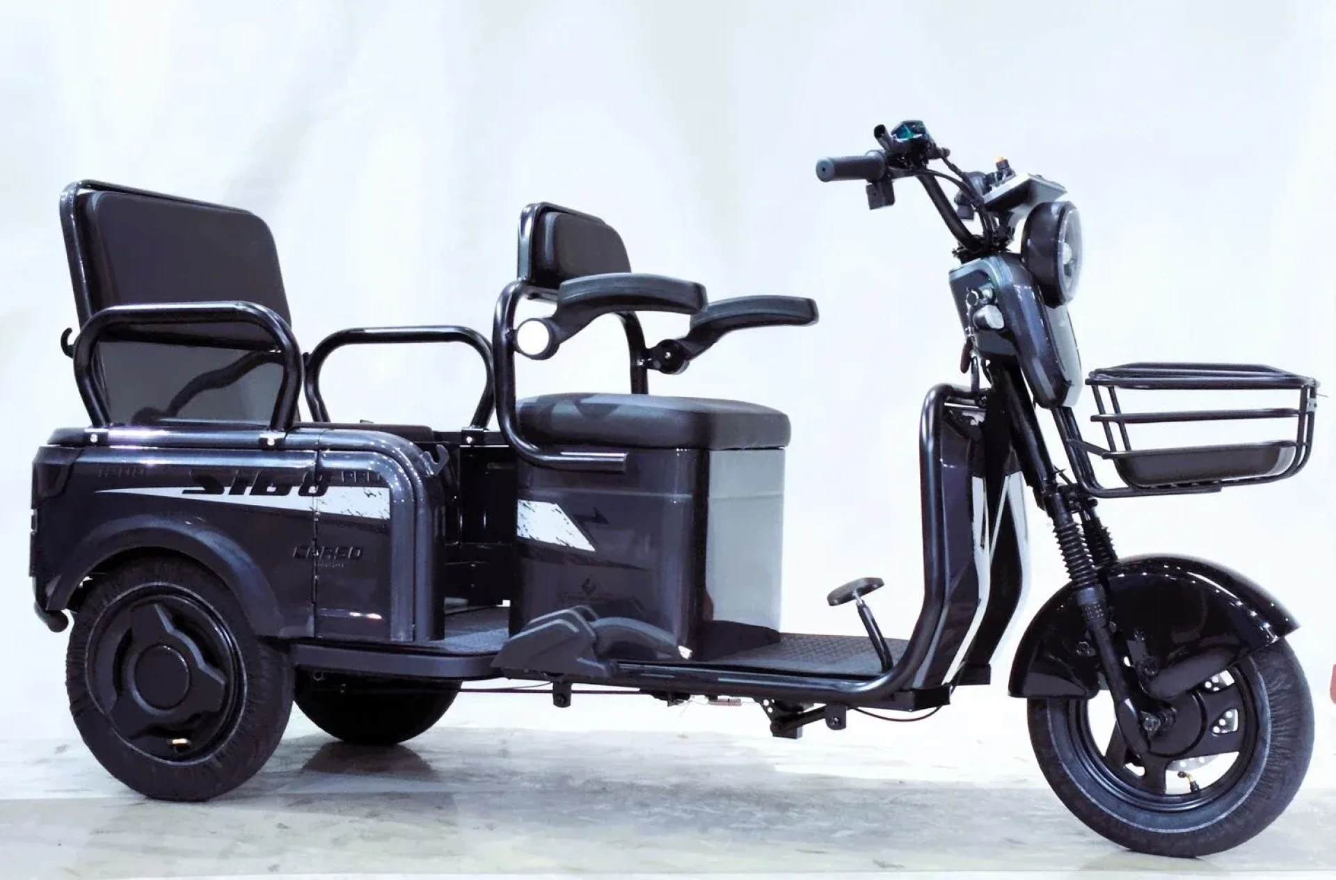 Электрический трицикл Corso "SIG-8 Pro" (двигатель 1200W, аккумулятор графеновый 72V/28Ah) — изображение 3